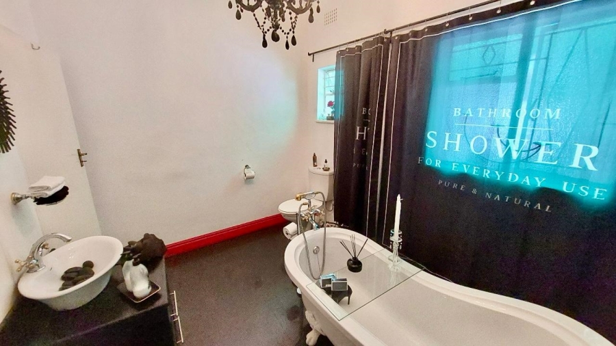 3 Bedroom Property for Sale in De Kuilen Western Cape